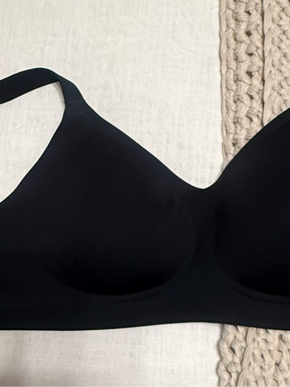 Seamless Black Comfort Molding Bra